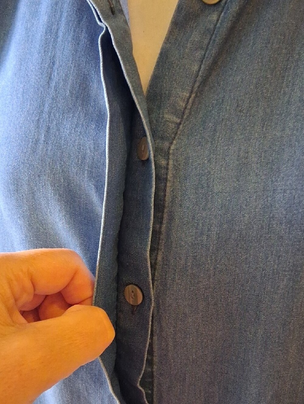 Badgley Mischka Blue Denim Button-Front Blouse + Embellished Rhinestone Collar - Picture 3 of 9
